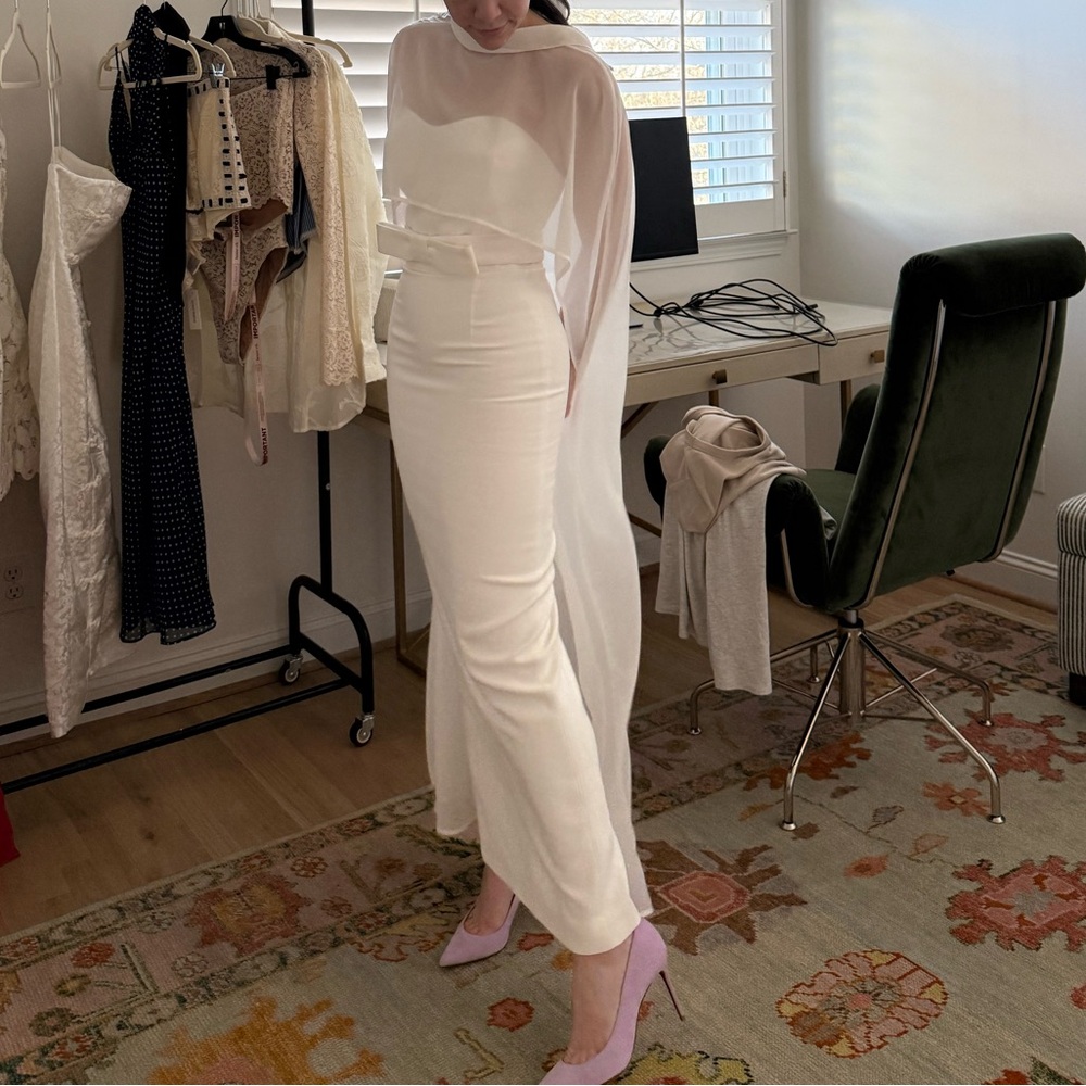 Nole Dress in Temple White US4 - Picture 4 of 6